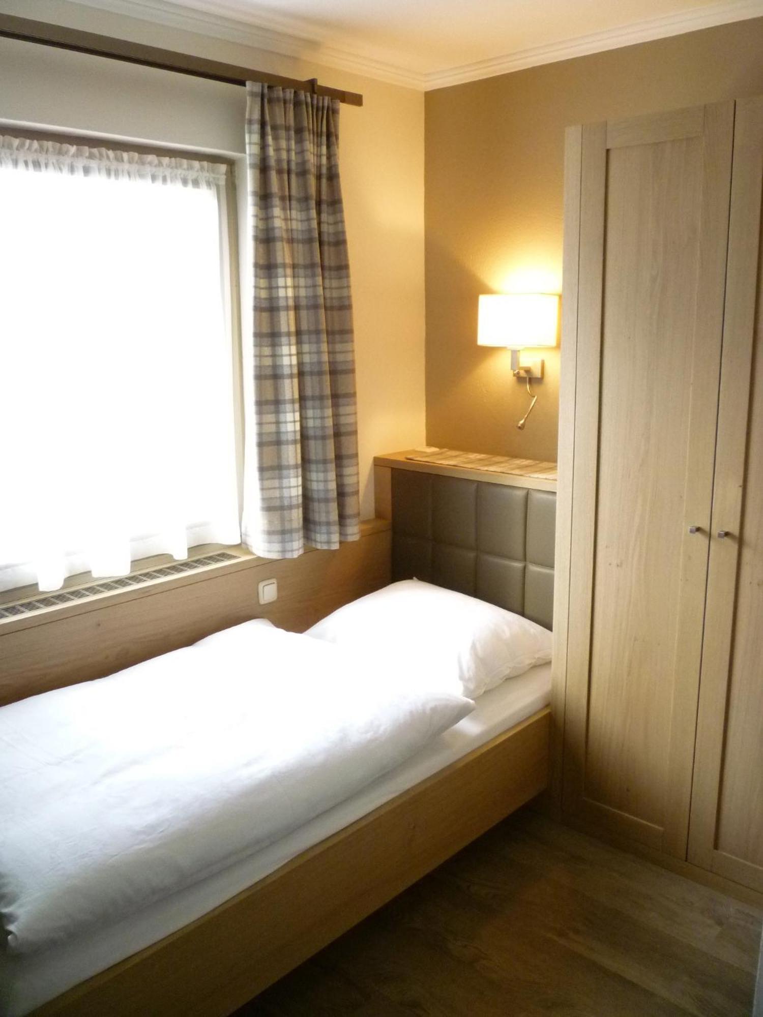 Alpin Hotel Garni Eder - Private Living Mayrhofen Eksteriør billede