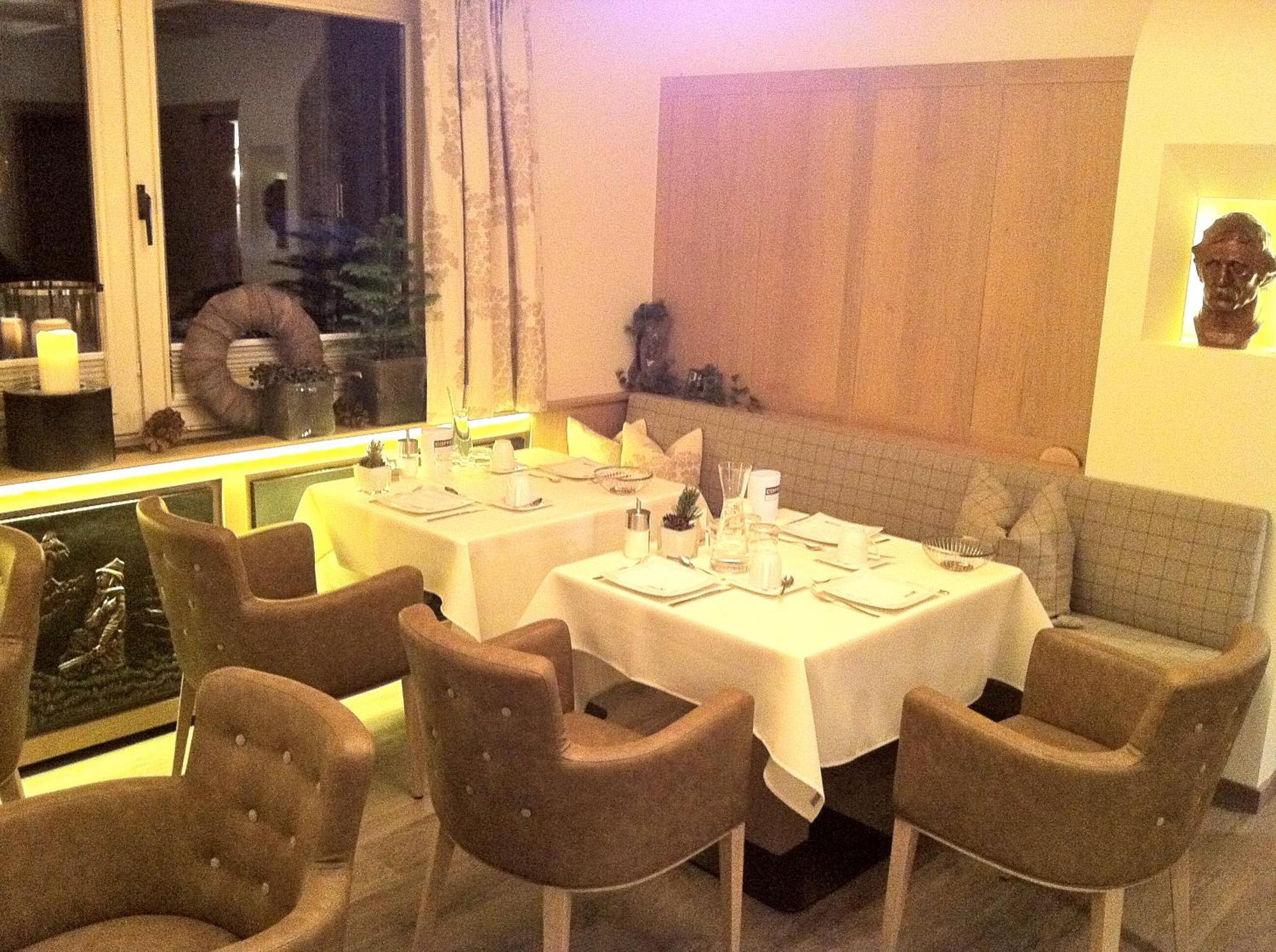 Alpin Hotel Garni Eder - Private Living Mayrhofen Eksteriør billede