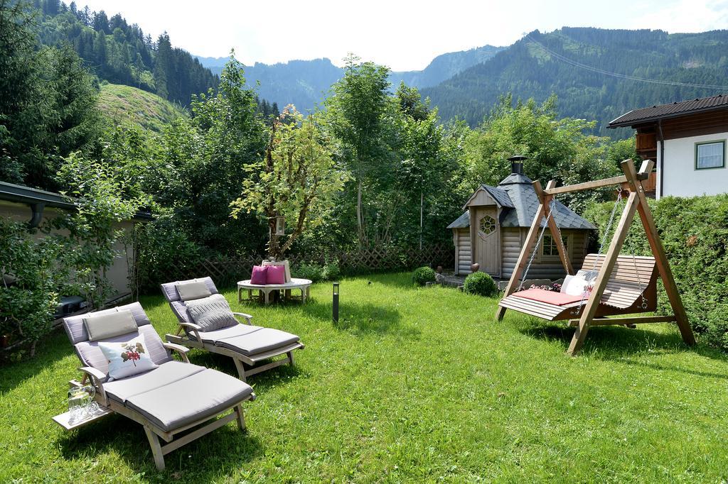 Alpin Hotel Garni Eder - Private Living Mayrhofen Eksteriør billede