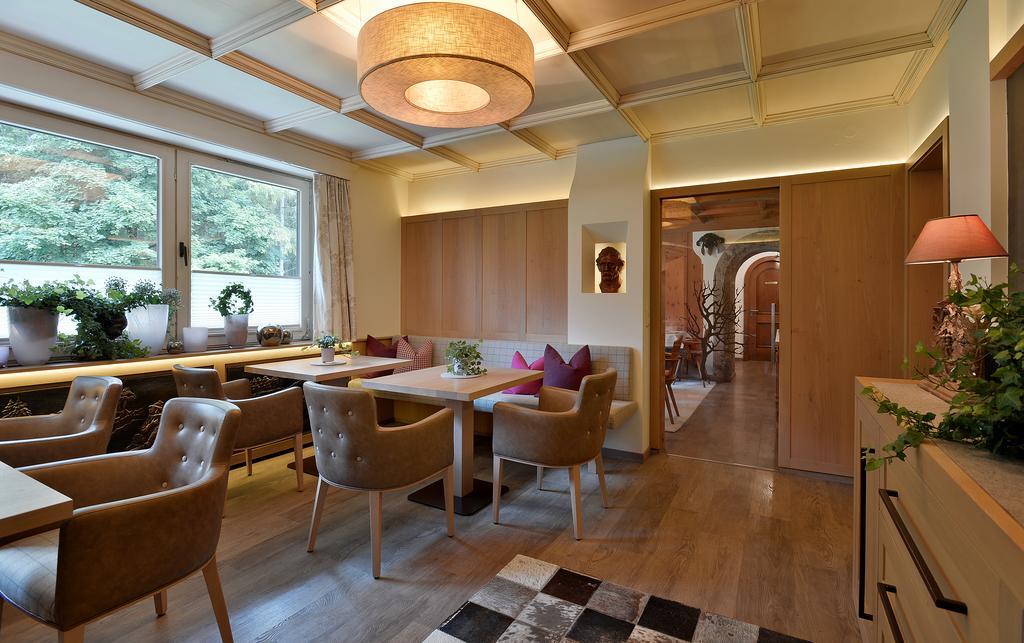 Alpin Hotel Garni Eder - Private Living Mayrhofen Eksteriør billede
