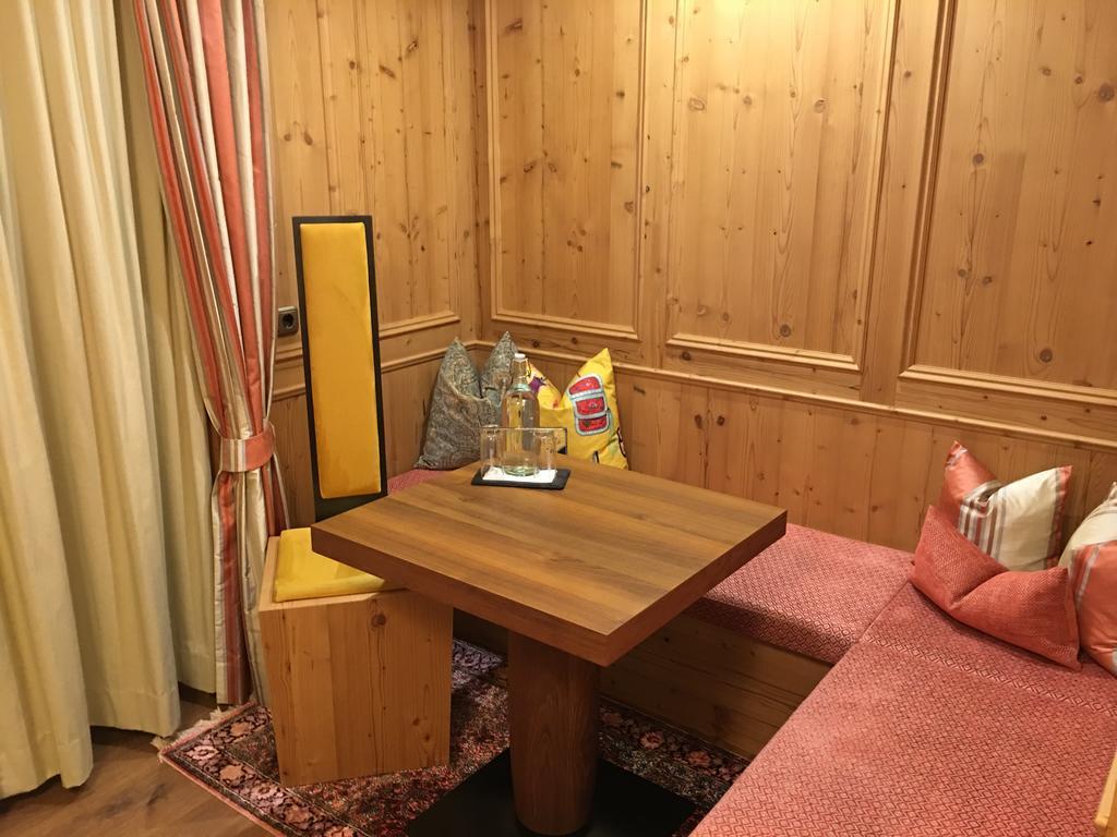 Alpin Hotel Garni Eder - Private Living Mayrhofen Eksteriør billede